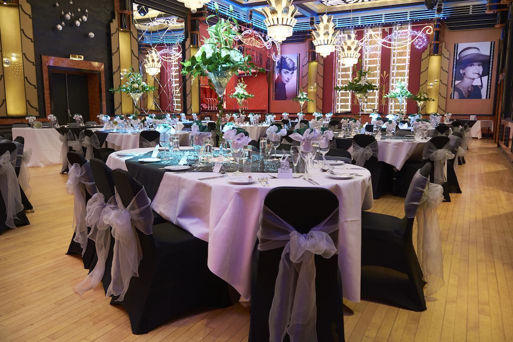 Earl Of Doncaster Hotel Екстериор снимка