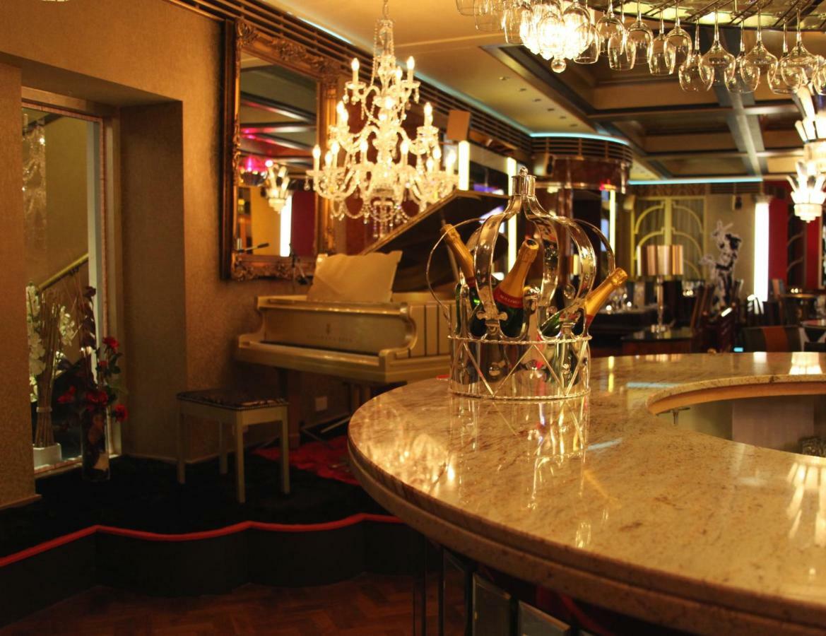 Earl Of Doncaster Hotel Екстериор снимка
